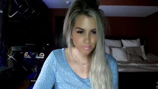 Cora9 Video  [MFC Video] horny-slut jeune-mec peeing