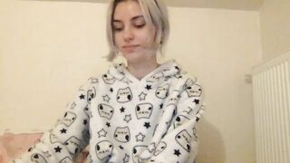 LLuckyGirl Video  [MFC Video] hymen load cum-on-pussy