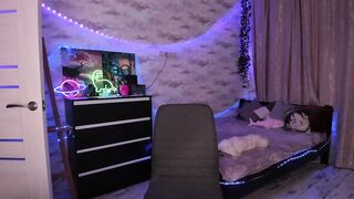 TemptingSiren Video  [MFC Video] face-sitting gata throatfuck