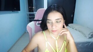 InnocentJen Video  [MFC Video] exgf uncut mom